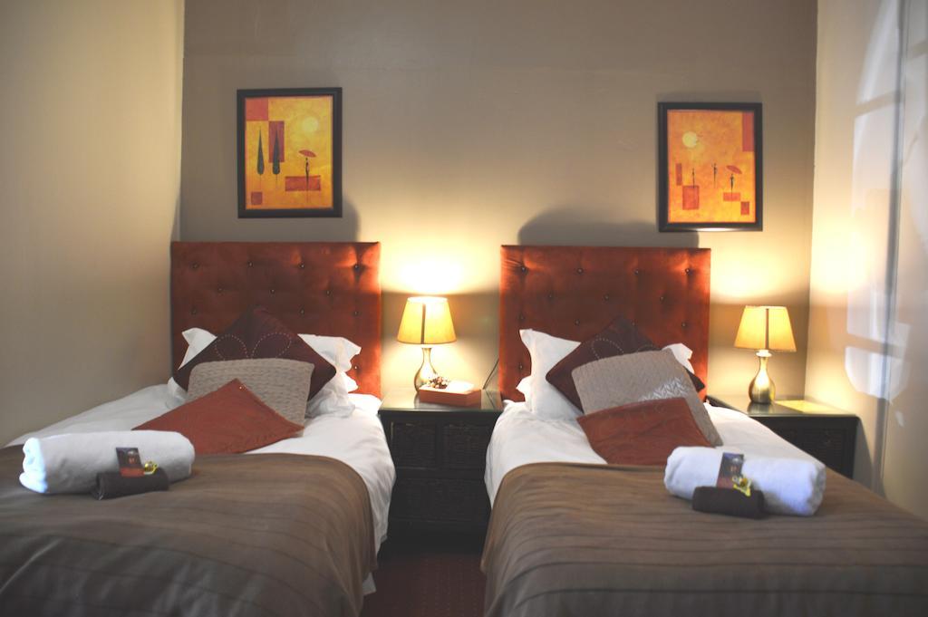 Two Bells Guest House Bloemfontein Room photo