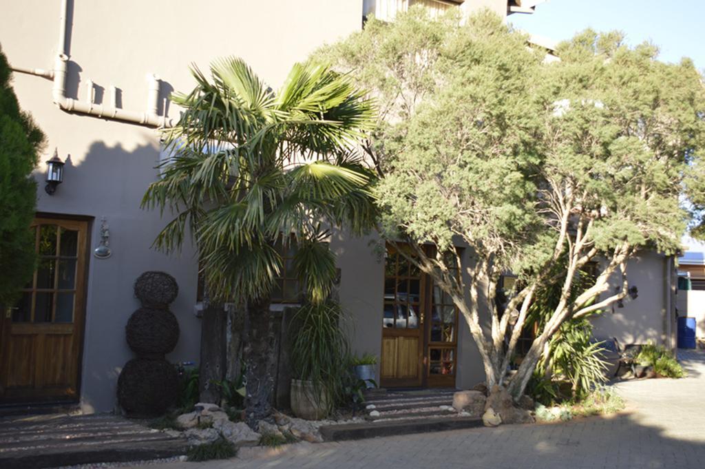 Two Bells Guest House Bloemfontein Exterior photo